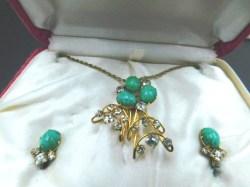 16" CZECH  STAR-ART PEKING GLASS CABOCHONS, RHINESTONES NECKLACE, SCREWBACK EARRINGS SET